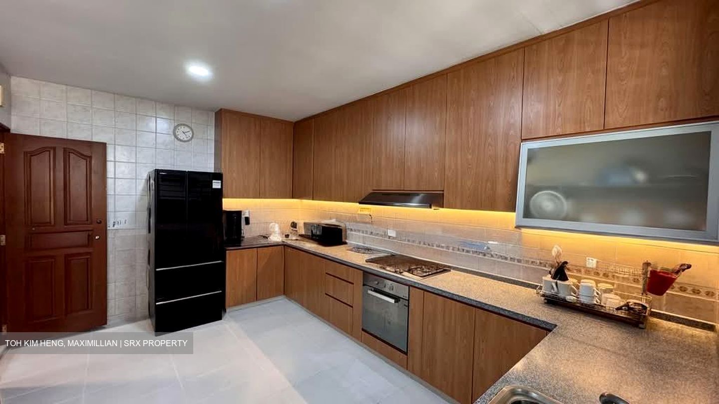South Woodlands Drive (D25), Terrace #574111051